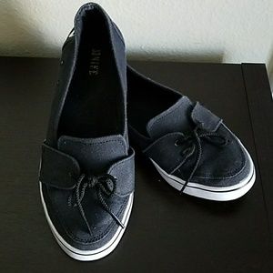 Black Canvas Nike Slip On Walking Shoes